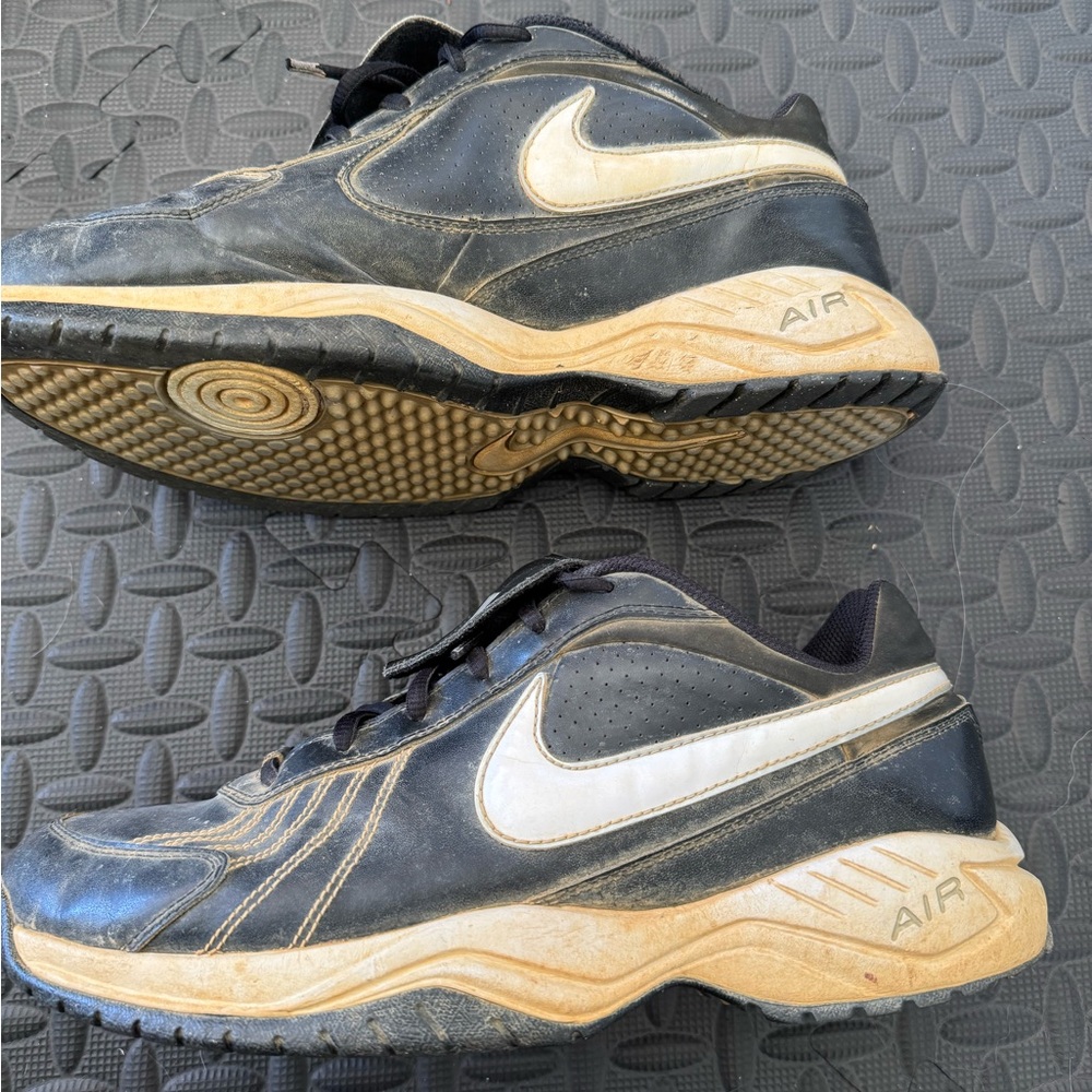Nike Men's Black Turf Athletic Shoes
